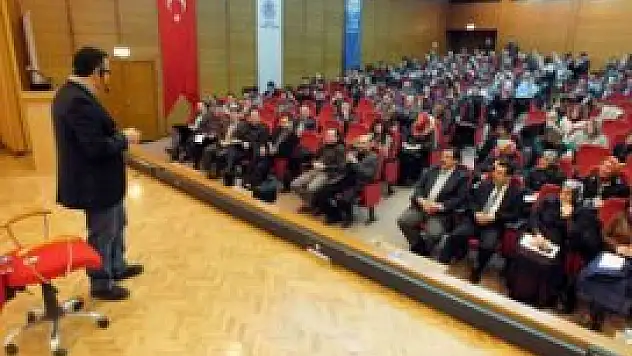 AK Parti Siyaset Akademisi'nde eğitimler sürüyor