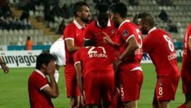 Gaziantepspor bu oyuncunun sözleşmesini uzattı