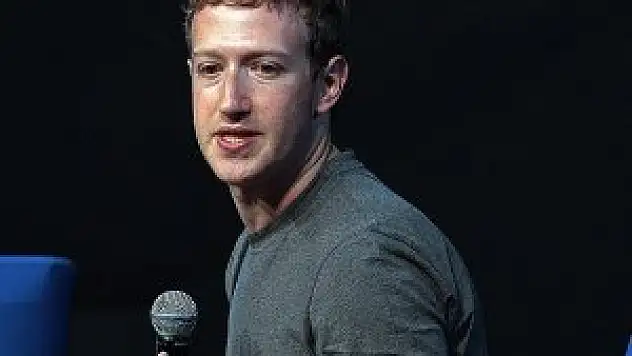 Zuckerberg'den liseli gençlere çağrı