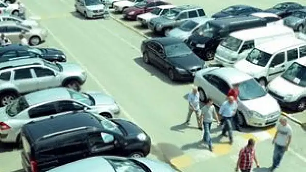 2. el otomobildeki durgunluğun sebebi ne?