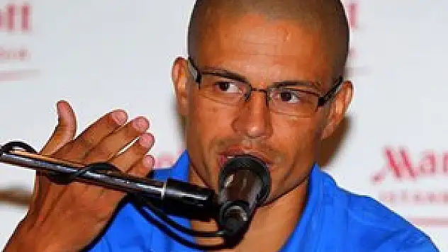 Fenerbahçe'den Alex açıklaması!