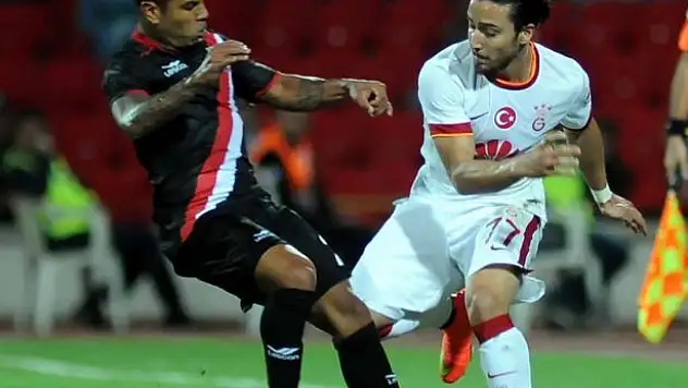 Cimbom'a Bal-kes engeli!