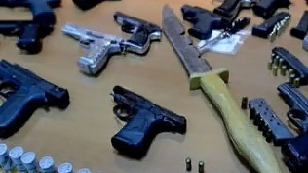 15 bin polisle dev operasyon