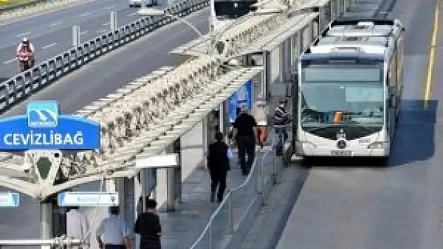TÜBİTAK'tan metrobüsteki yoğunluğa 'bilimsel' çözüm