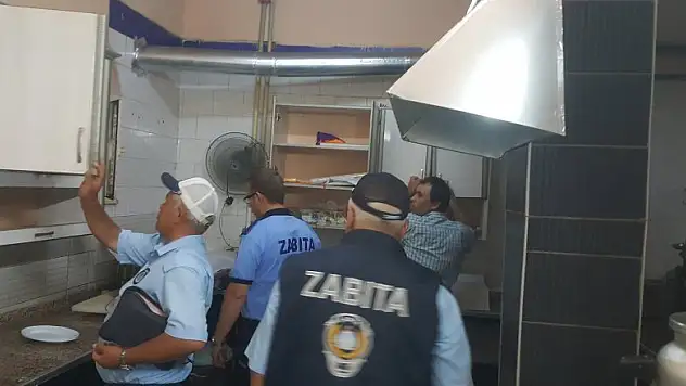 Polis Karapınar'da alkollü eğlence mekanlarında denetim yaptı
