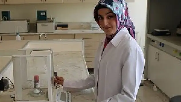 Devlet üniversitesinde 'özel eğitim' görüyor