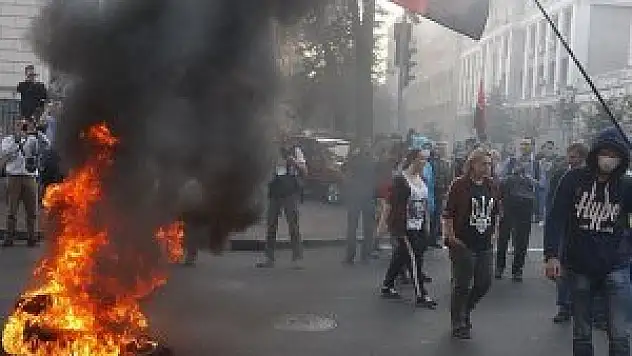 Ukrayna'daki çatışmalarda 3 bin 245 kişi öldü