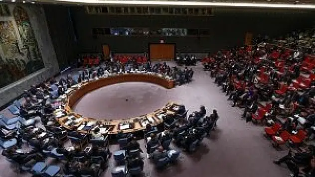 Yemen'de yönetimin meşru temsilcisi Hadi'dir