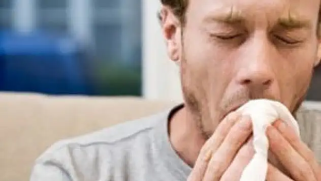 İnatçı öksürük kanser habercisi olabilir