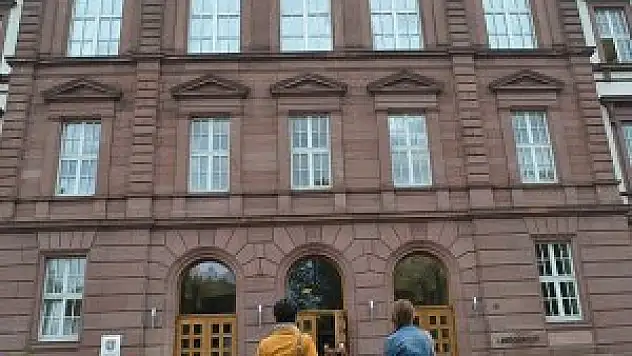 Alman mahkemesinden başörtüsü kararı