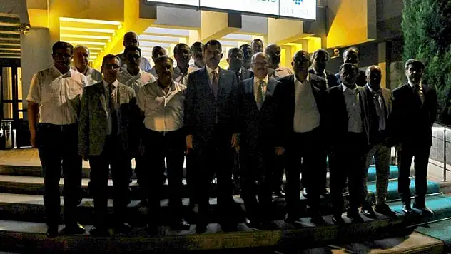Karapınar heyeti Bakan Kurum'u ziyaret etti