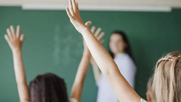 MEB'den öğretmenlere 'yer değiştirme' duyurusu