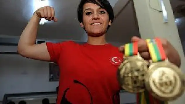 Türkiye'nin 'bileğini büktürmüyor'