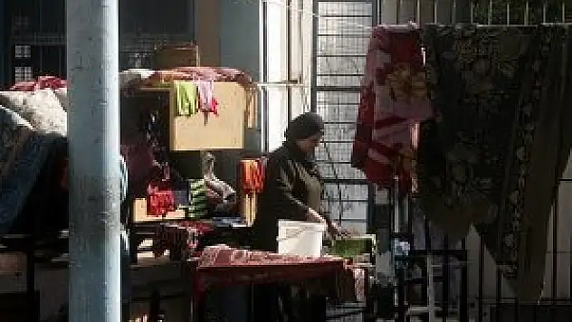 Gazzeli aileler 'insani krizin' eşiğinde