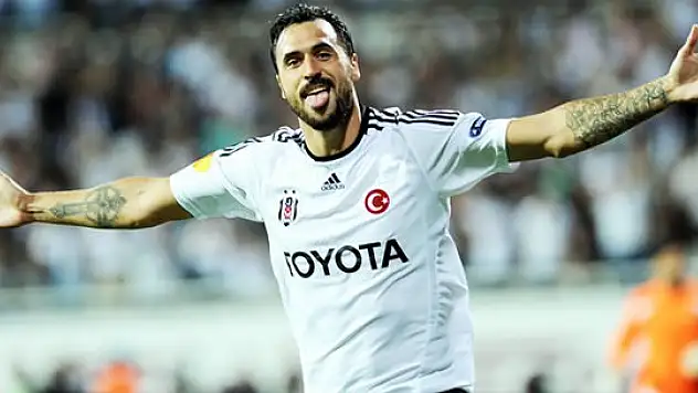 Hugo Almeida'dan çok sürpriz imza!
