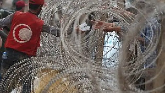 Suriye'den kaçış sürüyor