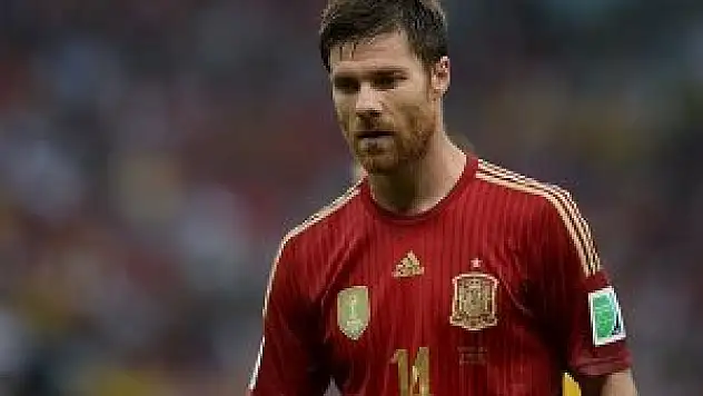 Xabi Alonso rekor kırdı