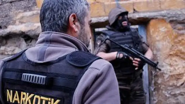 Zehir tacirlerine 8 ayda 34 bin gözaltı