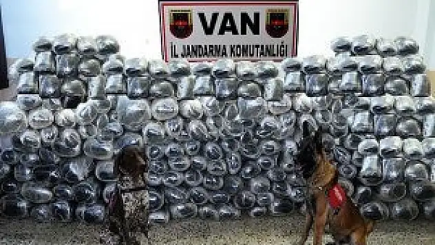Van'da 3 ton toz esrar ele geçirildi