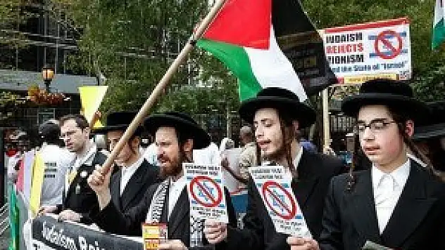 BM önünde Netanyahu protestosu