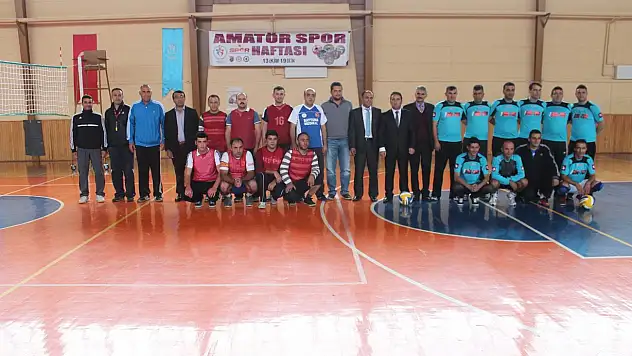 Beyşehir'de kurumlar arası voleybol turnuvası heyecanı