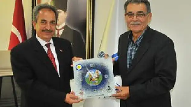 Eski Bakan Güçlü'den Başkan Akkaya'ya ziyaret