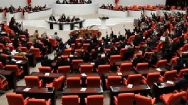 Tezkereye hangi parti ne yanıt verecek?