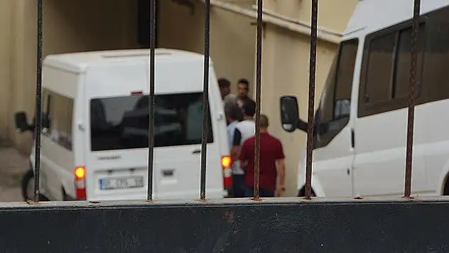 'Paralel yapı' soruşturmasında 7 polis tutuklandı