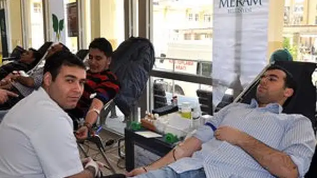 Kan Bağışı Kampanyasına Yoğun İlgi