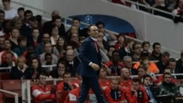 İngiliz basınından Prandelli'ye taş