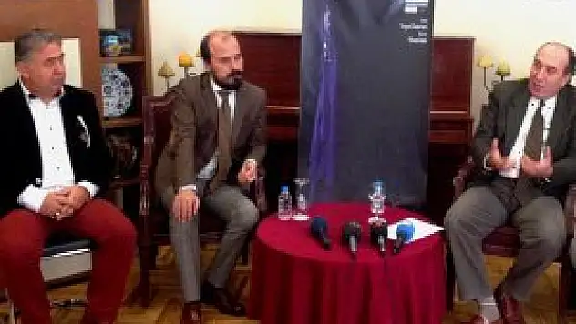 BU ŞEHRE BU TİYATRO SALONU YETMİYOR