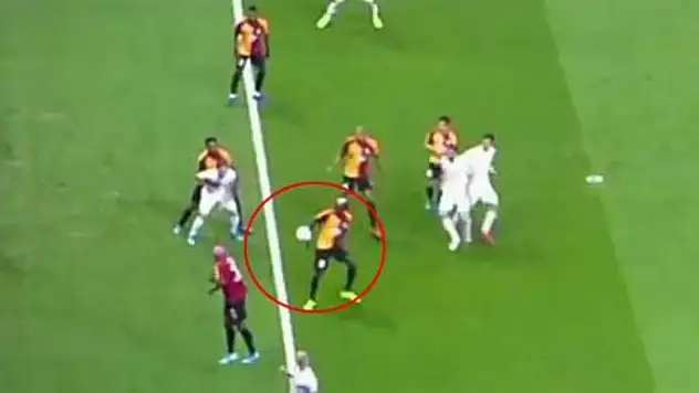 Mete Kalkavan Konyaspor'un penaltısını vermedi!