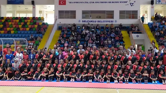 Selçuklu Wushu Kung-fu da  kemer sınavı yapıldı