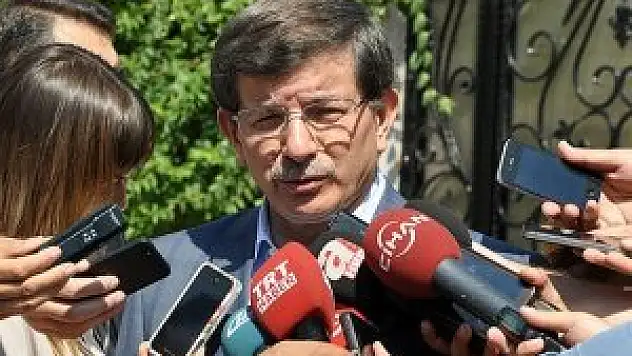 Davutoğlu'ndan o açıklamalara sert tepki!