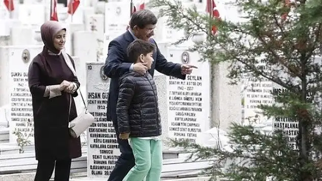 Başbakan şehitleri unutmadı