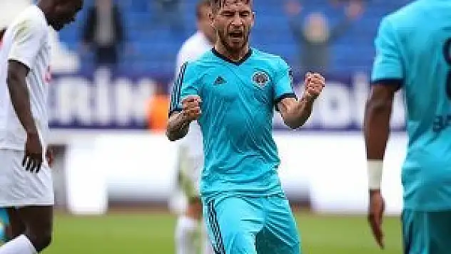 Kasımpaşa evinde rahat kazandı