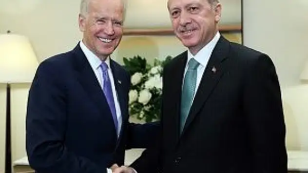 Biden özür diledi