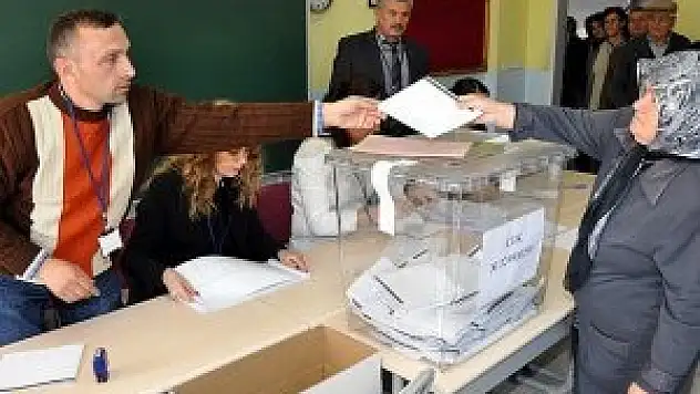 Bulgaristan'da erken seçimin galibi yok