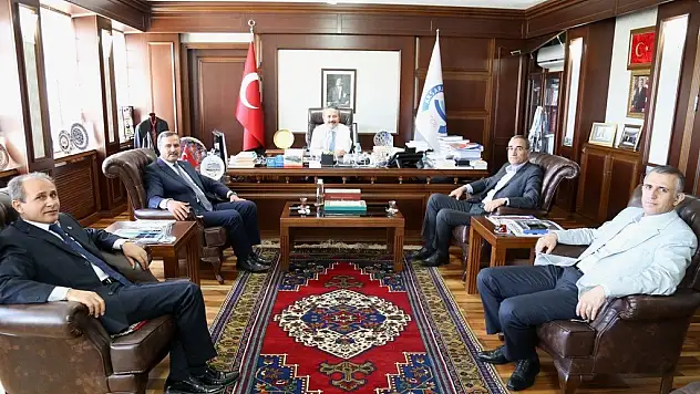 ASÜ rektörü KSO yöneticileriyle görüştü