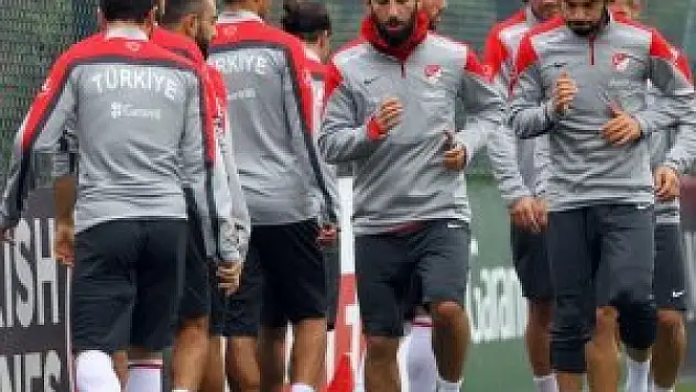 Türkiye 3 puana koşullandı