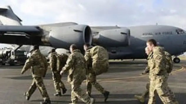 Uçak dolusu para adaya gönderildi