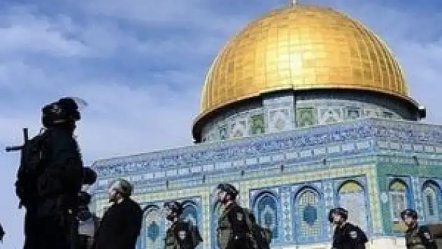 İsrail'in Mescid-i Aksa terörü sürüyor!