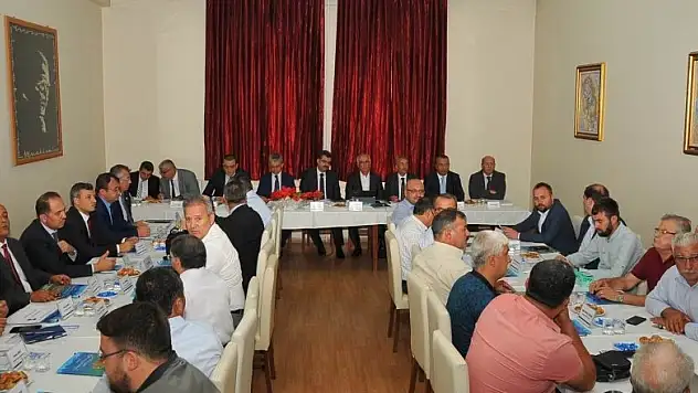 Akşehir'de kıyı kenar çizgisi sorunu istişare edildi
