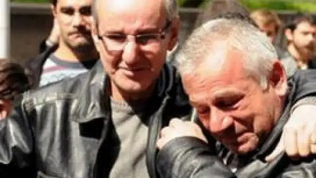 Acılı cenazede imama tepki