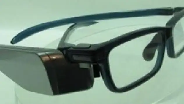 Toshiba'nın akıllı gözlüğü tanıtıldı