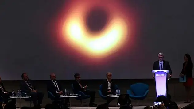 Kara deliğin fotoğrafını yayımlayan ekibe 3 milyon dolarlık ödül