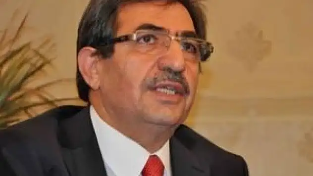 Bakan Güllüce'den Bozcada için referandum önerisi