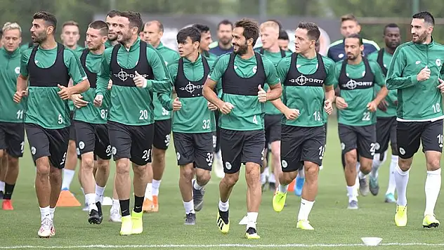 Konyaspor'da 3 kişiyi kadroda yok