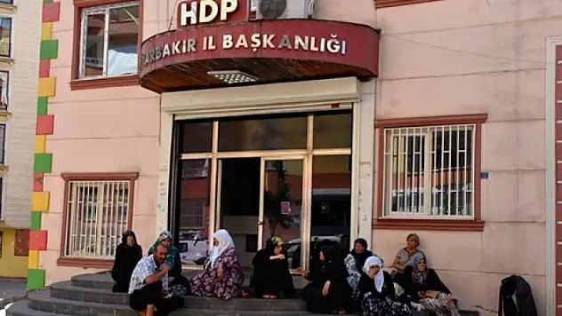 AK Parti'den CHP'ye 'Diyarbakır anneleri' tepkisi