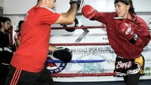 Bu kızlara yan bakılmıyor!